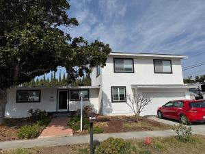 Budova, kde se prázdninový dům nachází