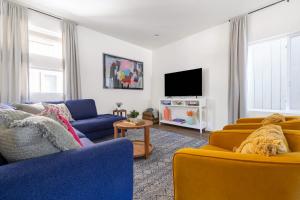 Televiisor ja/või meelelahutuskeskus majutusasutuses Flagstaff Mountain Town Condo +32 fotot