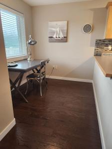 Kuchyň nebo kuchyňský kout v ubytování Feelin Beachy Condominium