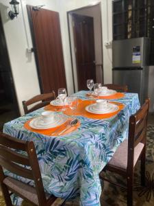 Η κουζίνα ή μικρή κουζίνα στο PANABO STAYCATION 2BDR-1BR-OWN KTCHN-UPSTAIRs +3 φωτογραφίες