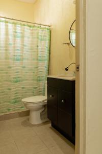 Koupelna v ubytování Comfortable alojamiento Luna María - group of friends + 13 fotografií