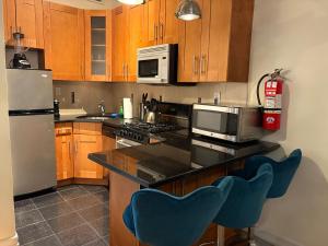 Kuchyň nebo kuchyňský kout v ubytování The Marlow Midtown