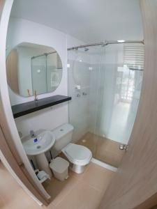 Koupelna v ubytování Descanso & Piscina en cómodo apartamento