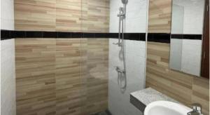 Koupelna v ubytování Bianco Costel + 69 fotografií