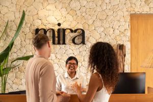 Hosté ubytování Mira Hotel and Recovery