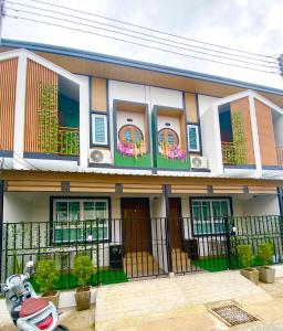 Budova, kde se apartmán nachází