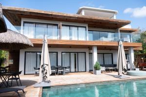 Πισίνα στο ή κοντά στο Villa Sun