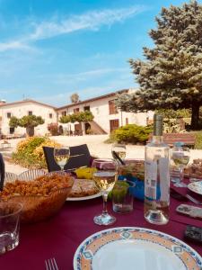 Jídlo v bed and breakfast nebo okolí