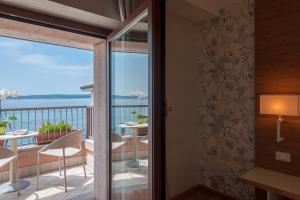 Nespecifikovaný výhled na moře nebo výhled na moře při pohledu z hotelu