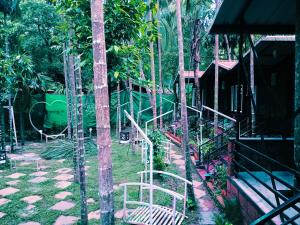 Zahrada ubytování Dandeli redstone cottages