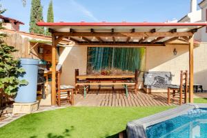 Πισίνα στο ή κοντά στο Villa garden and sea Costablanca