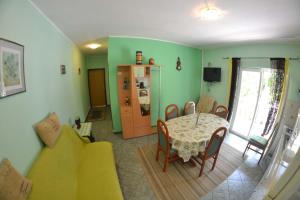 Posedenie v ubytovaní Apartmani Jenny i Tania