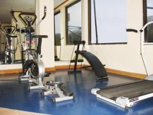 Fitness centrum a/nebo fitness zařízení v ubytování Casa Boutique Hotel