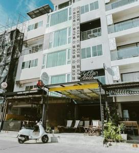 Το κτήριο όπου στεγάζεται  το hostel