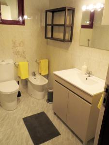 Ванная комната в Porto 3 Bedroom Beach Apartment