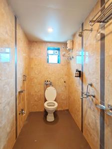 Koupelna v ubytování Great Samrat Residency