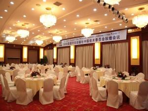 Restaurace v ubytování Dunhuang Grand Soluxe Hotel + 195 fotografií