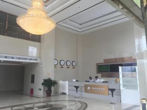 Ο χώρος του λόμπι ή της ρεσεψιόν στο GreenTree Inn Tangshan Xueyuan Road Business Hotel