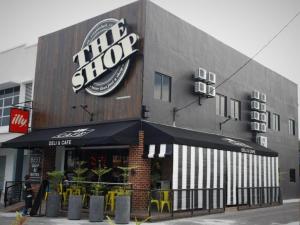 Certifikát, hodnocení, plakát nebo jiný dokument vystavený v ubytování The Shop Hotel