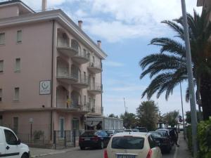 Budova, kde se aparthotel nachází