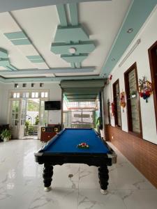 Biliár nebo kulečník v ubytování HOMESTAY 172A Ho Quy Ly BAI SAU