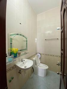 Koupelna v ubytování HOMESTAY 172A Ho Quy Ly BAI SAU