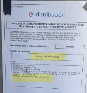 サラゴサにあるPensión La Ferroviaria Habitaciones Con Baño Privado - Sin Ascensorの移民書類センターの標識