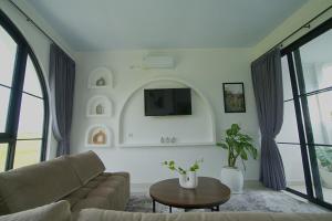 Fotografie z fotogalerie ubytování Luxury Villa With Private Pool Surrounded by Nature v destinaci Mantaak