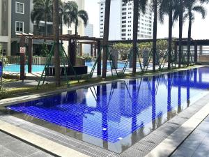 Bazén v ubytování Bentley Luxury Suite - ON320 Colombo 02 nebo v jeho okolí