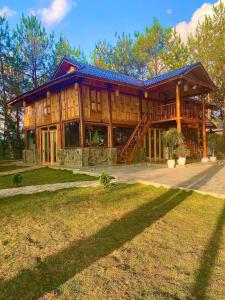 Fotografie z fotogalerie ubytování Than Uyên Pineforest Homestay v destinaci Bản Kiem