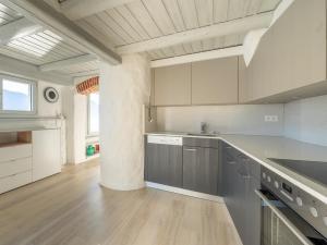 Η κουζίνα ή μικρή κουζίνα στο Al Paradiso by Fewotessin +20 φωτογραφίες