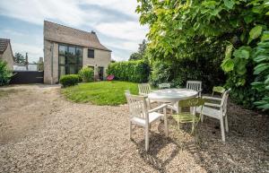 Fotografie z fotogalerie ubytování La Cave des Miracles v destinaci Dracy-le-Fort