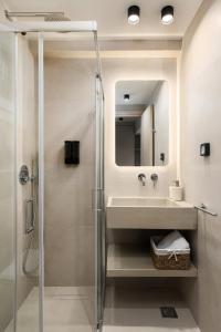 Ένα μπάνιο στο Thessaloniki Spot by Luxlikehome