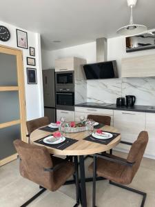 Fotografie z fotogalerie ubytování Escapade au bord du Rhône v destinaci La Celle-sous-Gouzon