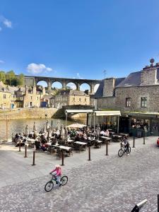 Σημείο ενδιαφέροντος κοντά σε αυτό το διαμέρισμα