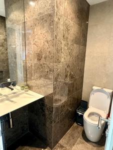 Ένα μπάνιο στο Stylish Subiaco Gem +9 φωτογραφίες