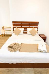 Ένα ή περισσότερα κρεβάτια σε δωμάτιο στο Road House Ella +12 φωτογραφίες