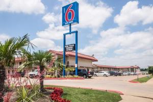 Certifikát, hodnocení, plakát nebo jiný dokument vystavený v ubytování Motel 6-Mesquite, TX - Rodeo - Convention Ctr