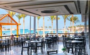 Restaurace v ubytování Mirage Bay Resort & Aqua Park