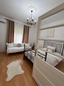 Ένα ή περισσότερα κρεβάτια σε δωμάτιο στο Chic&Vrdnik