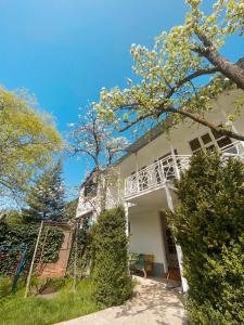 Το κτήριο όπου στεγάζεται  ο ξενώνας