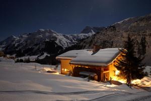 Design Chalet Oberlech talvel