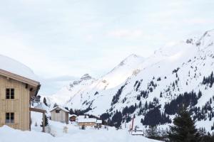 Design Chalet Oberlech talvel