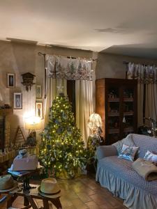 Ένα ή περισσότερα κρεβάτια σε δωμάτιο στο Gallo delle Pille +45 φωτογραφίες