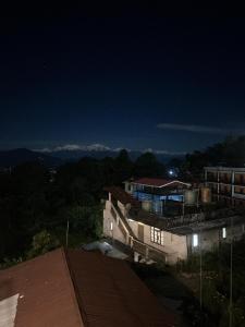 Φωτογραφία από το άλμπουμ του Thejasmit Mount View Homestay σε Kalimpong