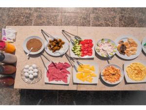 Jídlo v hotelu nebo okolí