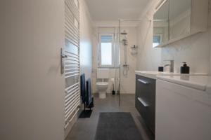 Ένα μπάνιο στο Apartman Bolfova