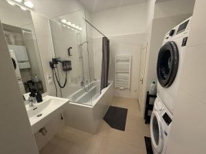 Ένα μπάνιο στο Wien house +31 φωτογραφίες