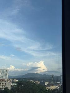 En generel udsigt til bjerge eller udsigt til bjerge taget fra lejligheden