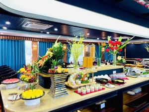 Φαγητό σε αυτό το πλωτό κατάλυμα ή κάπου εκεί κοντά +42 φωτογραφίες